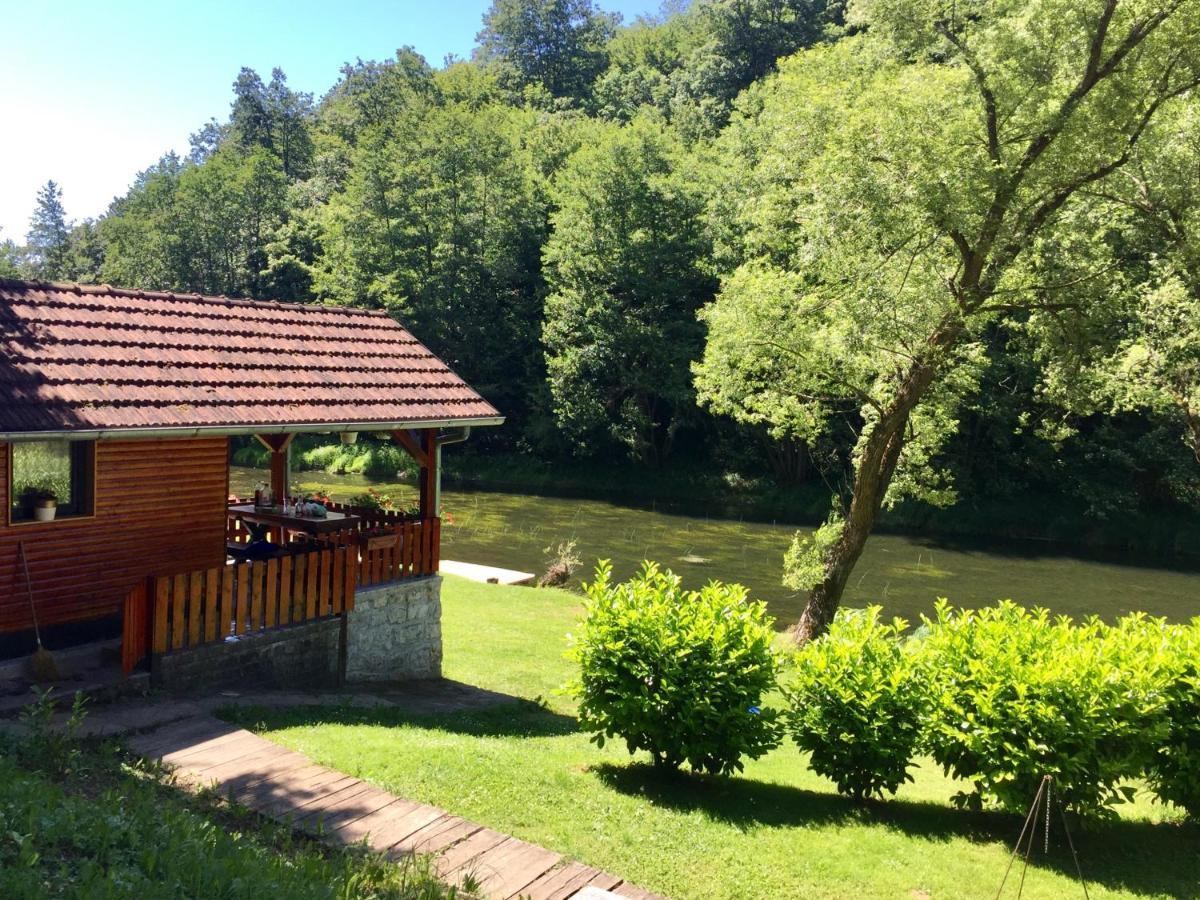 Holiday Home Radocaj Слунь Екстер'єр фото