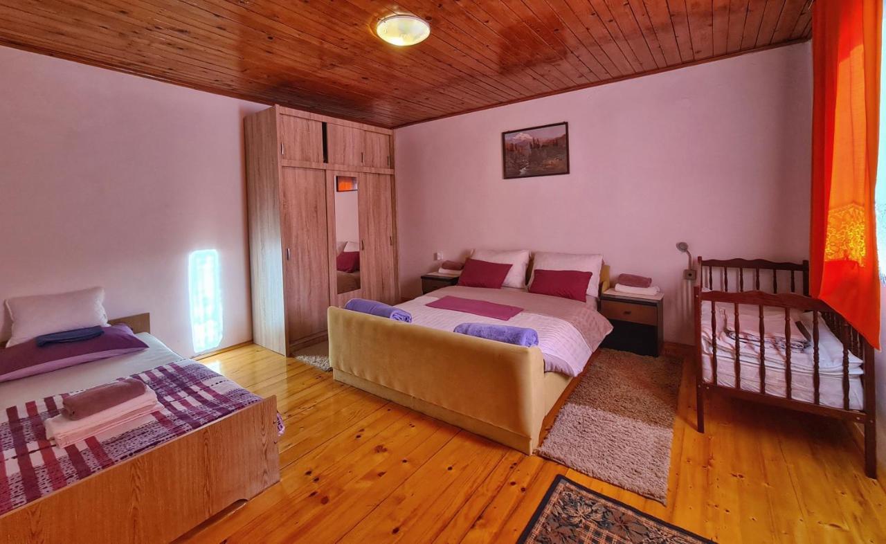 Holiday Home Radocaj Слунь Екстер'єр фото