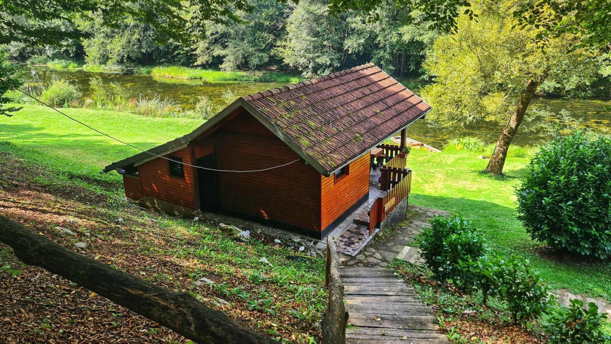 Holiday Home Radocaj Слунь Екстер'єр фото
