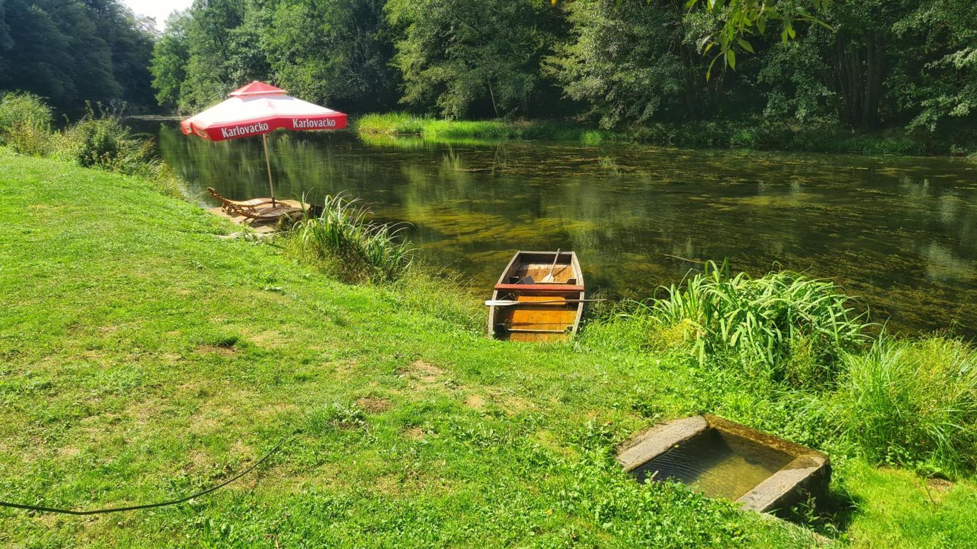 Holiday Home Radocaj Слунь Екстер'єр фото