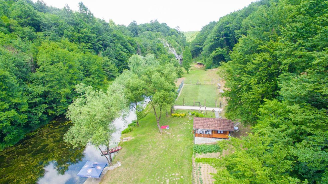Holiday Home Radocaj Слунь Екстер'єр фото